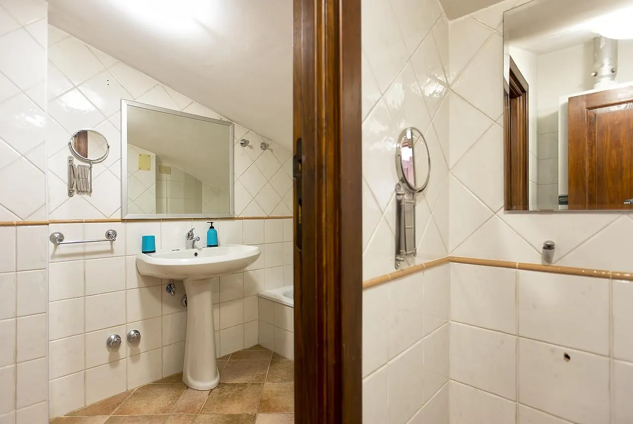 Via Gilbert Ferret 57 Apartment Alghero